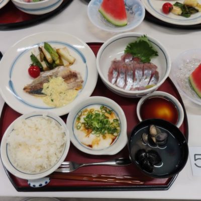 🐟調理学実習Ⅱ「お魚料理教室」を開催しました